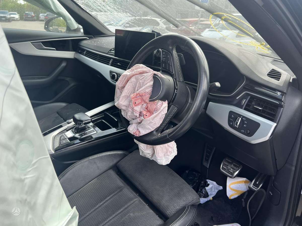 Audi A4 по частям. 37060808003 37067060509