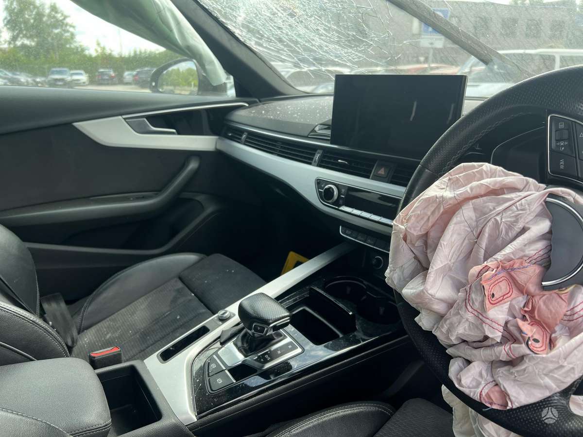 Audi A4 по частям. 37060808003 37067060509