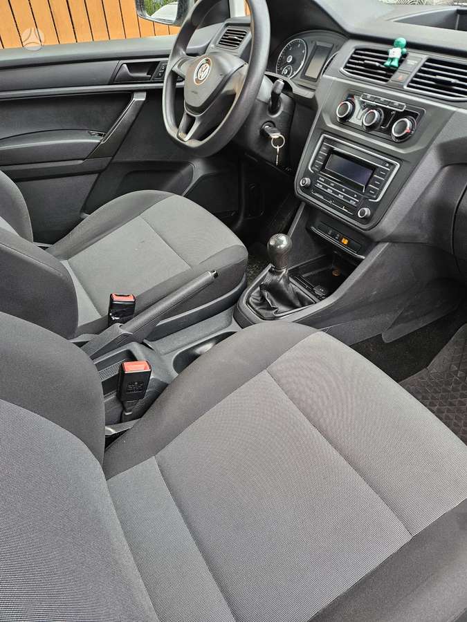 Volkswagen Caddy - 10