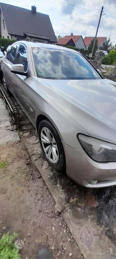 BMW 730, 3.0 l., Седан