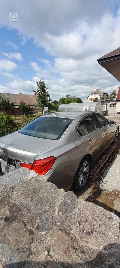 BMW 730, 3.0 l., Седан