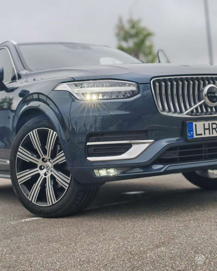 Volvo XC90 - 11