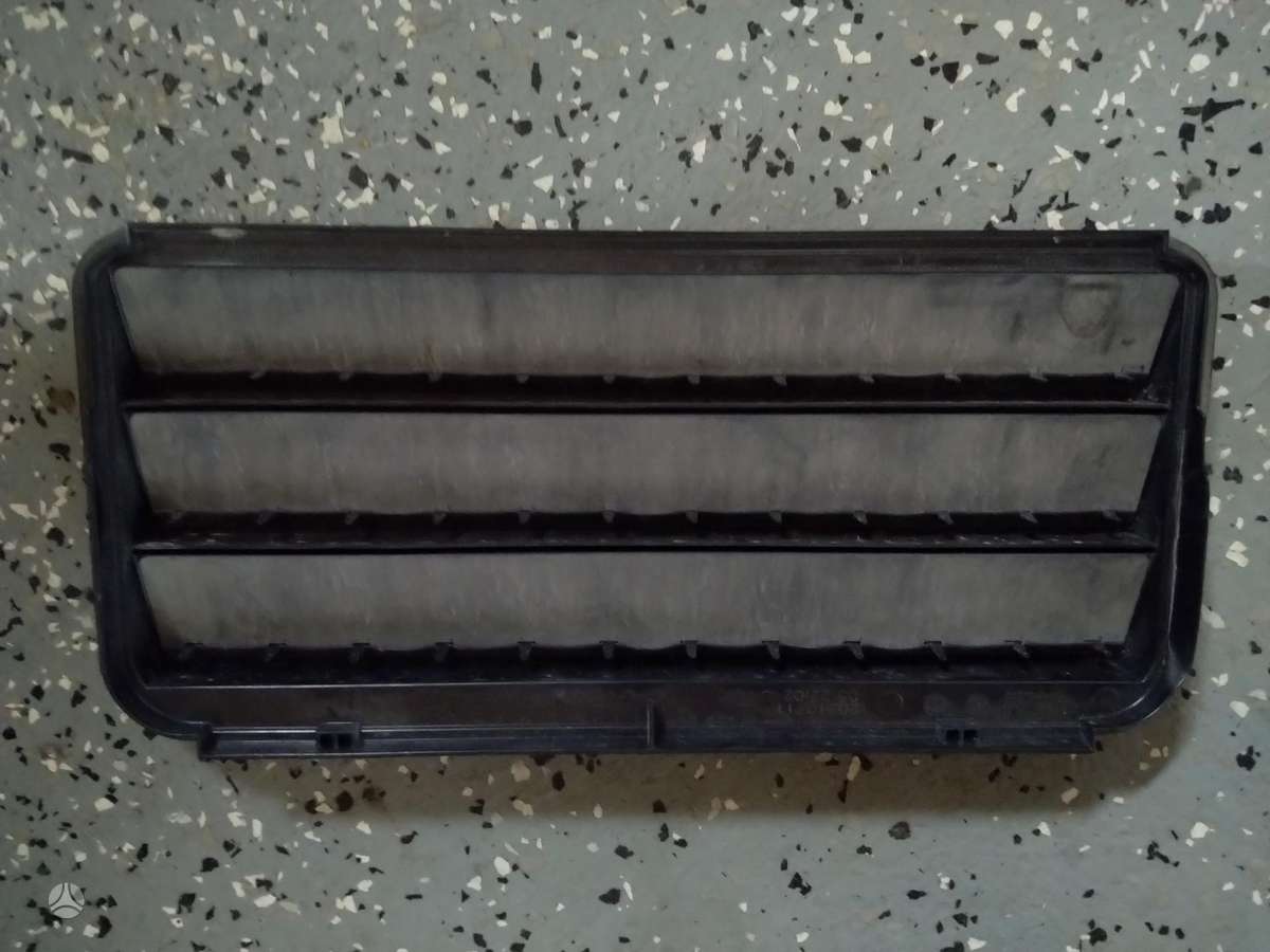 Tesla Model Y doors, windows
