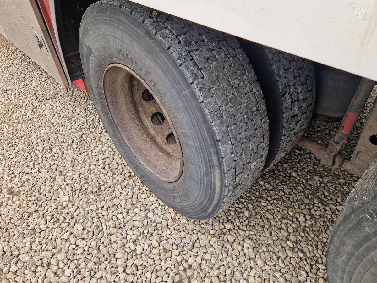MAN TGX 26.440, kietašoniai