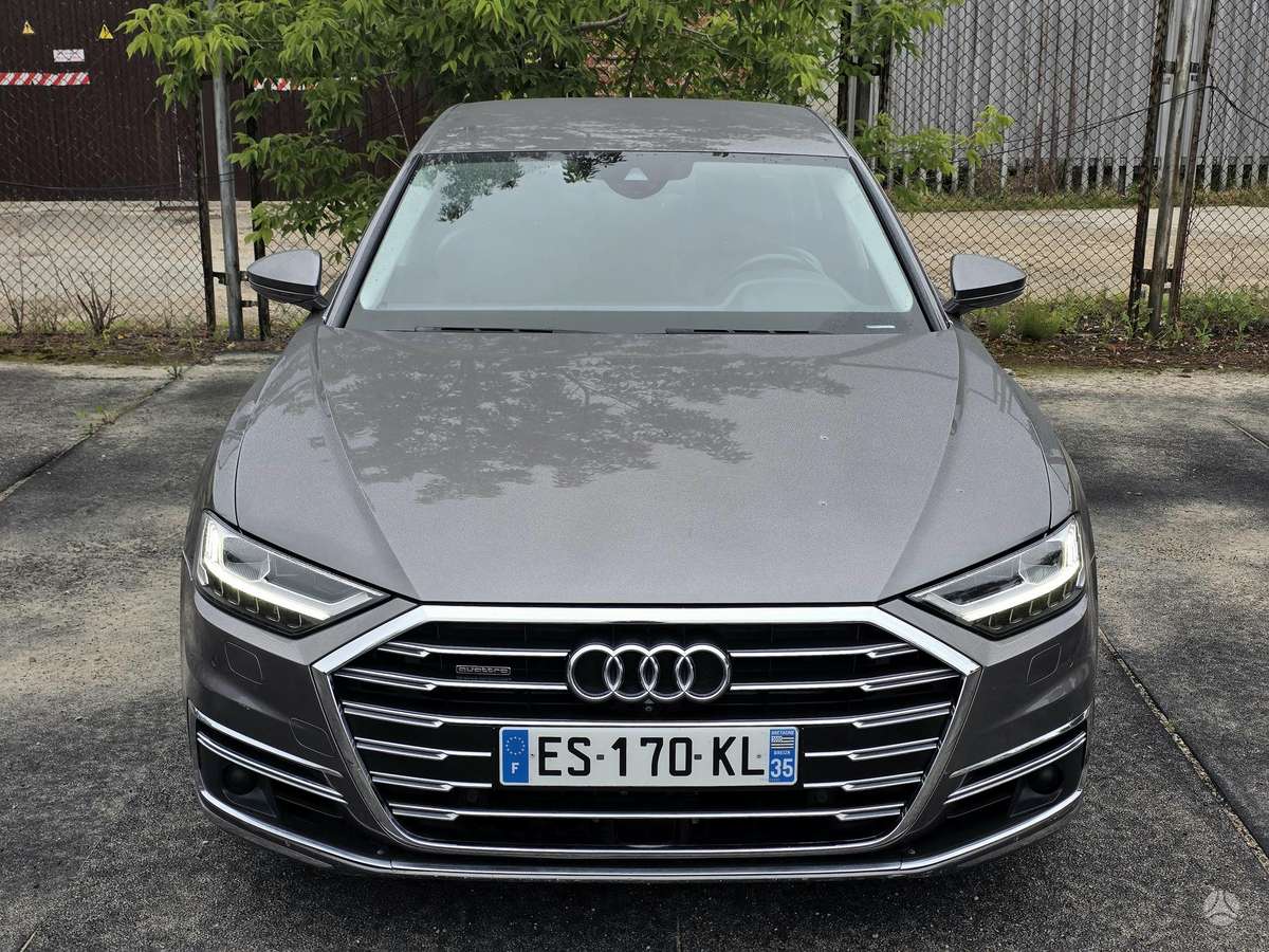 Audi A8, 3.0 l., Седан