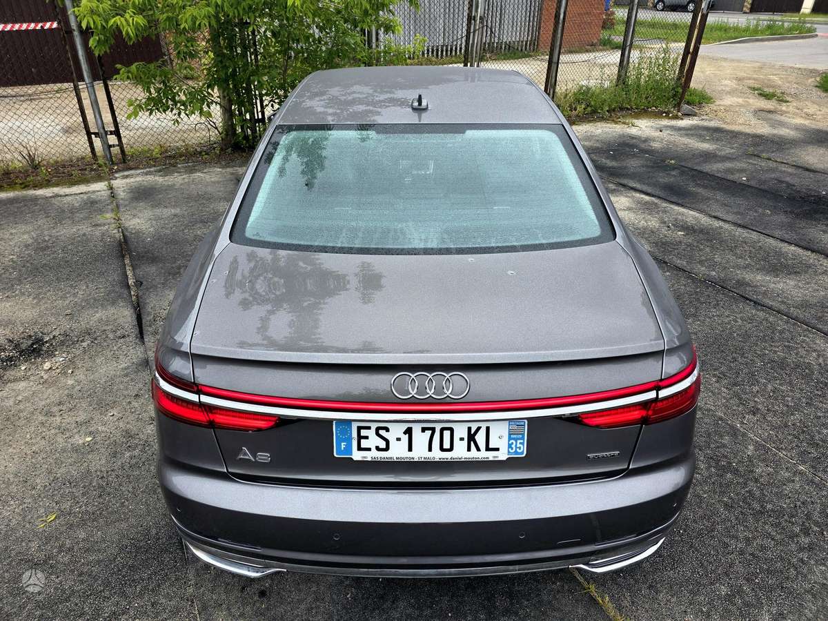 Audi A8, 3.0 l., sedanas
