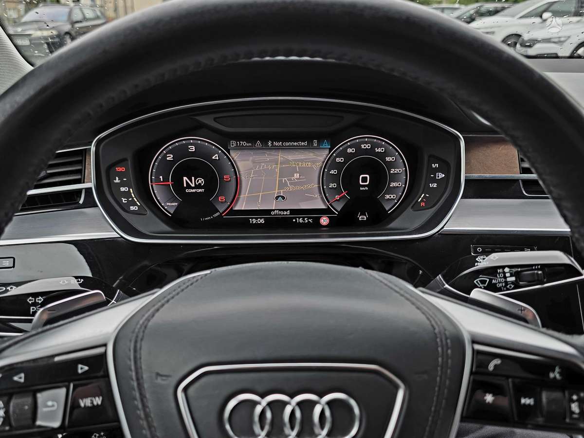 Audi A8, 3.0 l., sedanas