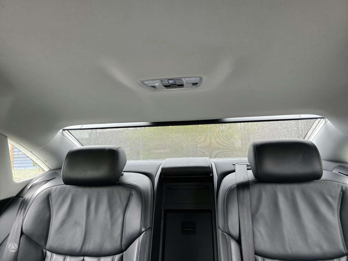 Audi A8, 3.0 l., sedanas