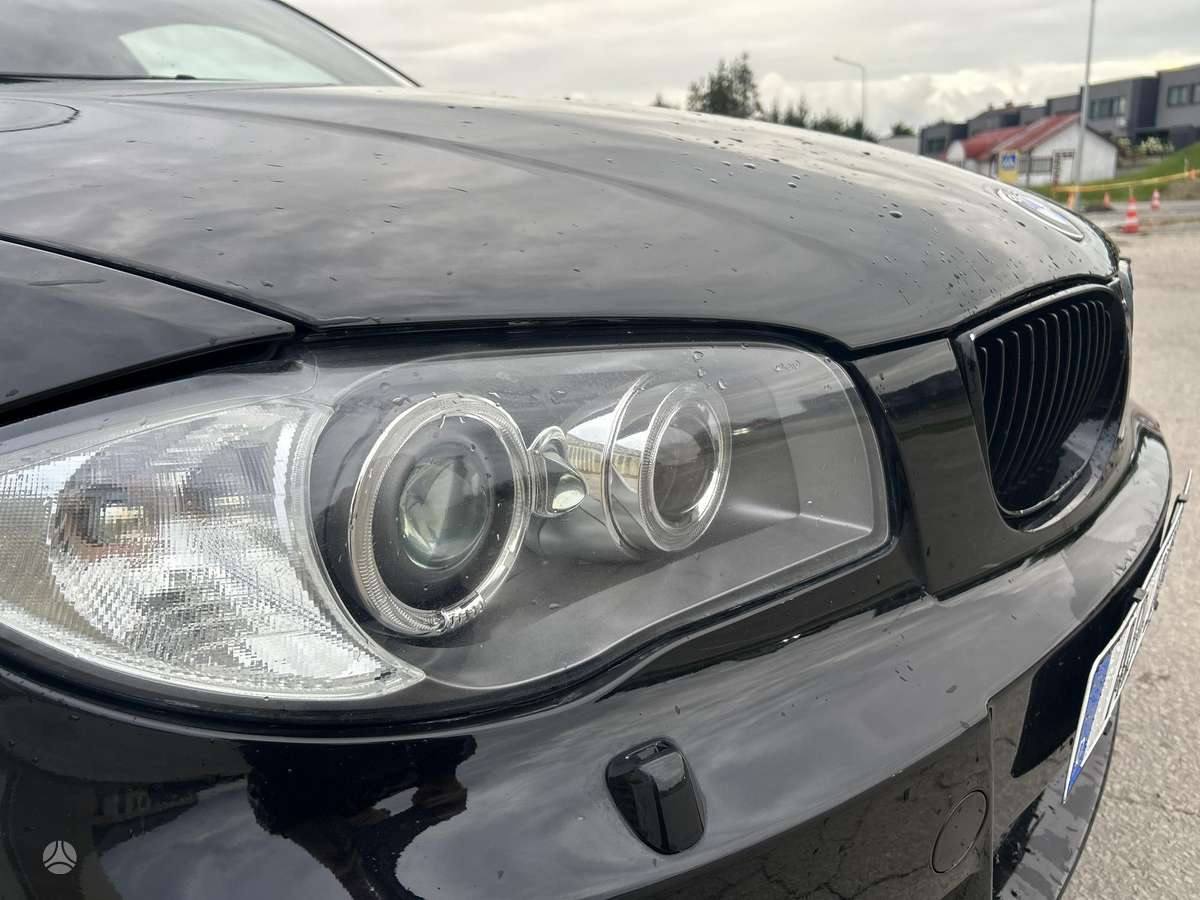 BMW 120, 2.0 l., hatchback