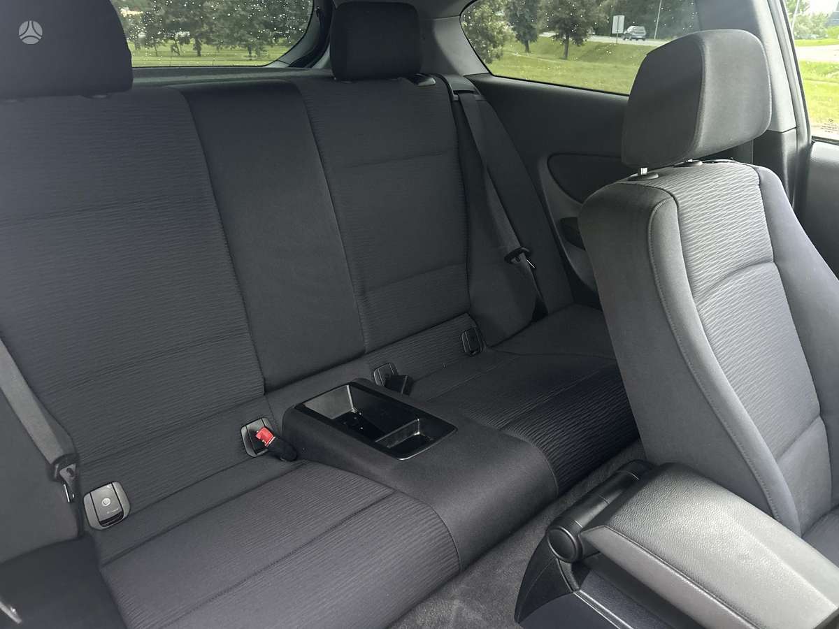 BMW 120, 2.0 l., hatchback