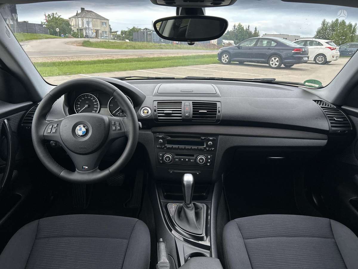 BMW 120, 2.0 l., hatchback