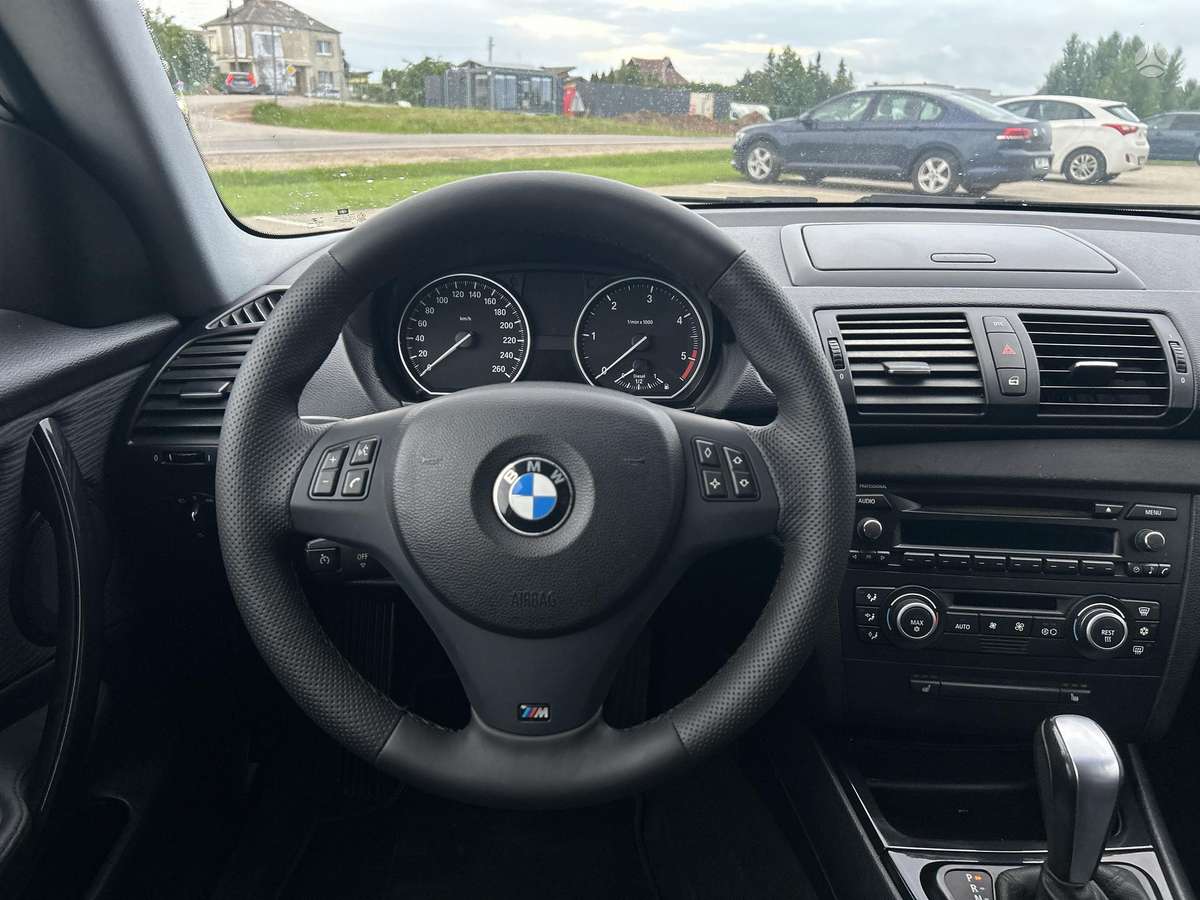 BMW 120, 2.0 l., hatchback