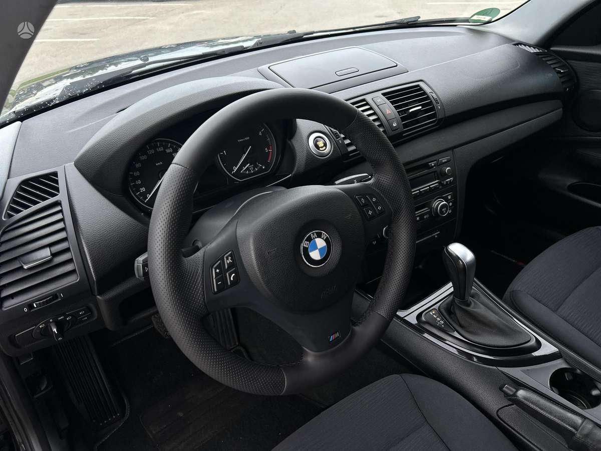 BMW 120, 2.0 l., hatchback
