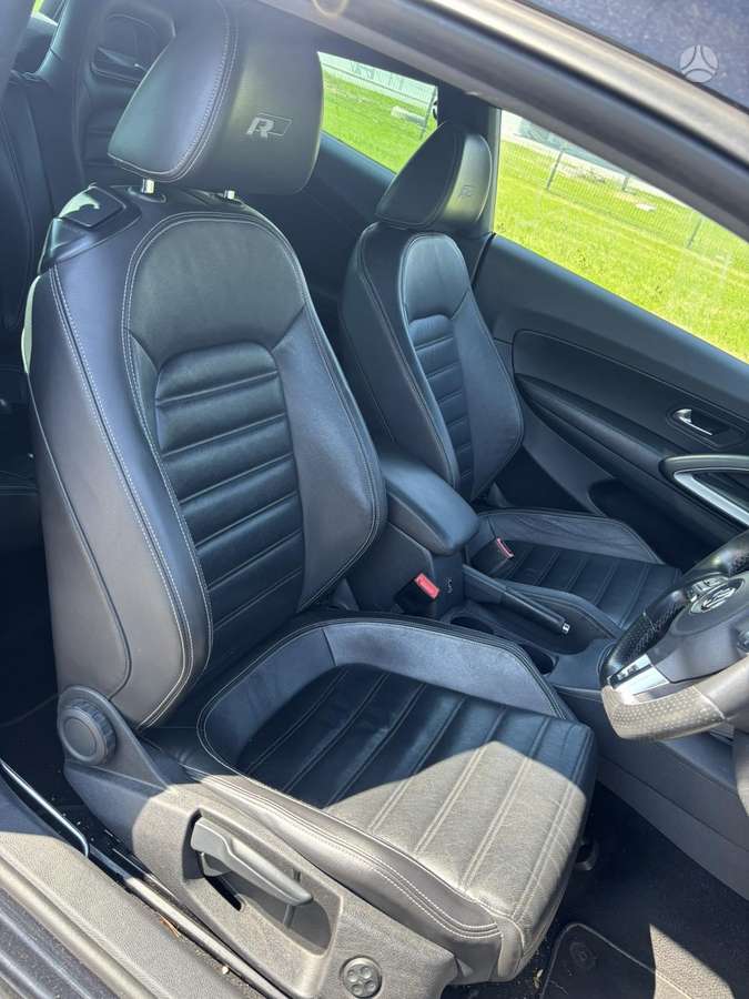 Volkswagen Scirocco R line apdaila salonas