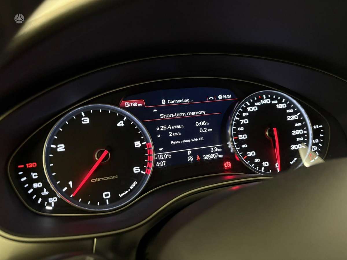 Audi A6 allroad, 3.0 l., Универсал