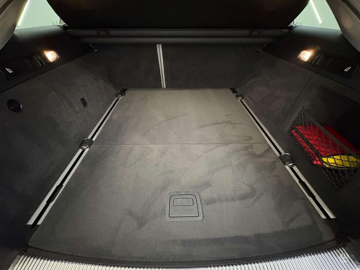 Audi A6 allroad, 3.0 l., Универсал