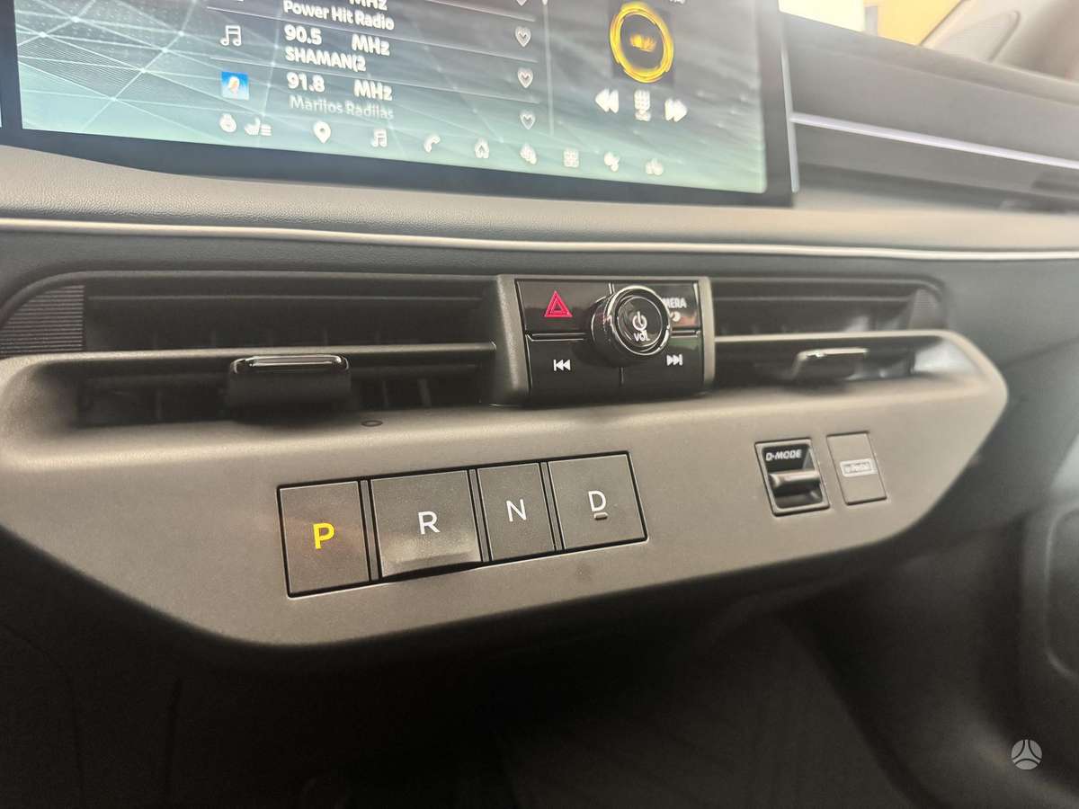 Nissan Leaf, 52 kWh, off-road / crossover