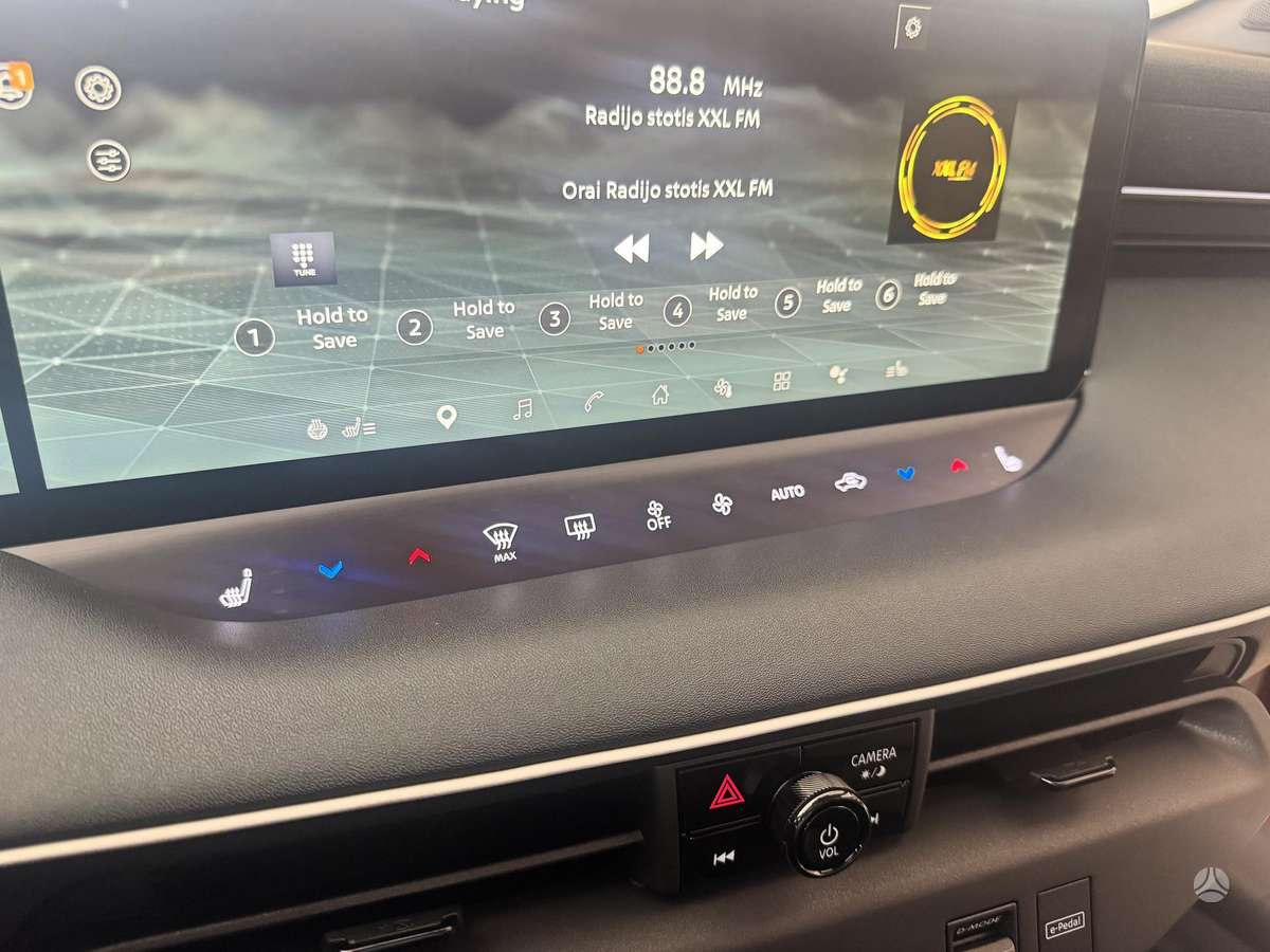Nissan Leaf, 52 kWh, off-road / crossover