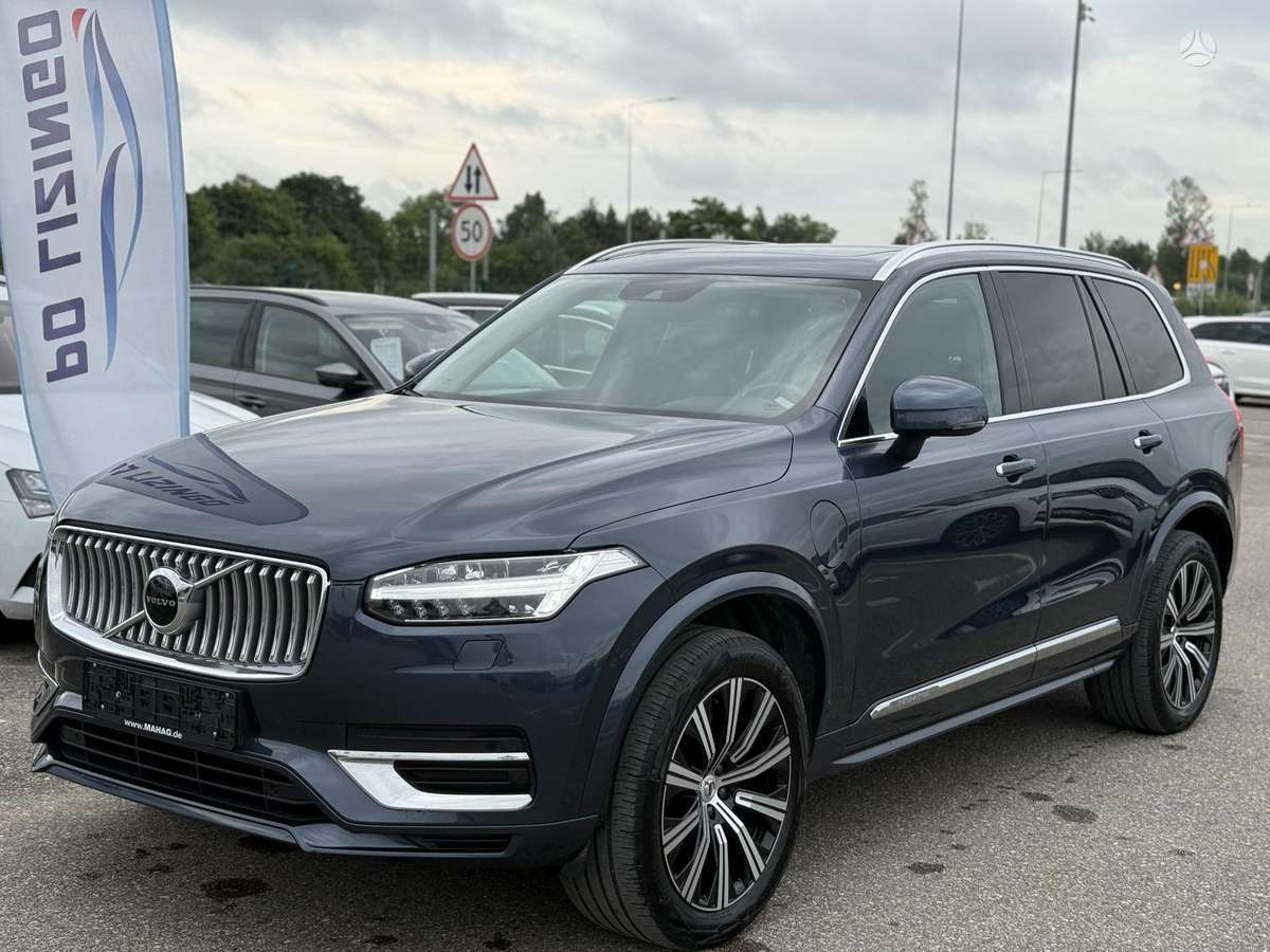Volvo XC90 - 1