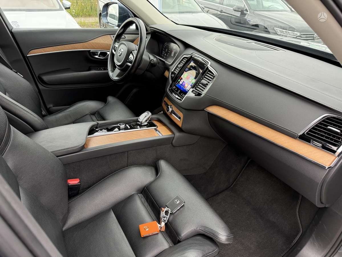 Volvo XC90 - 12