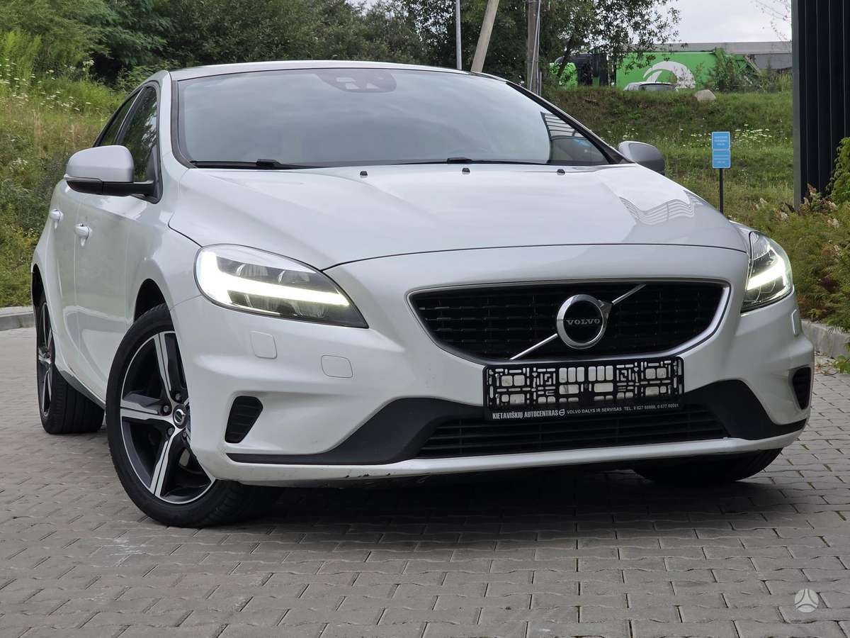 Volvo V40, 2.0 l., hatchback
