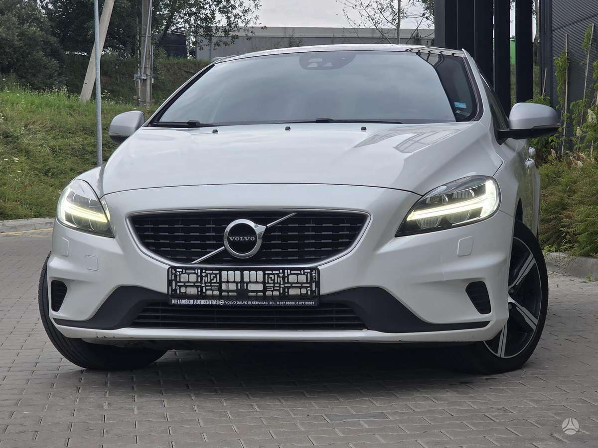 Volvo V40, 2.0 l., Хэтчбек