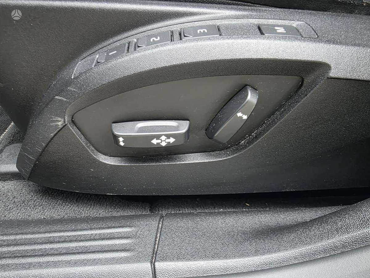 Volvo V40, 2.0 l., Хэтчбек