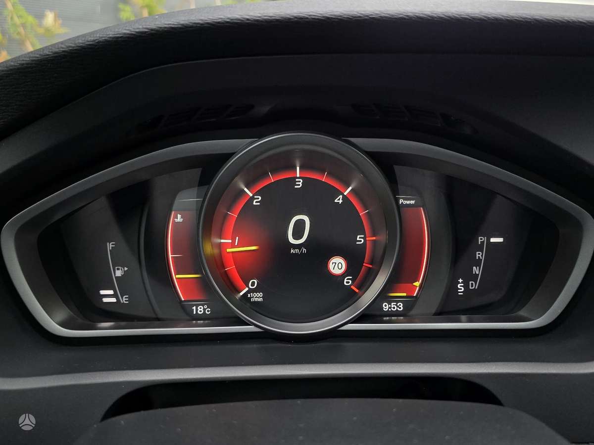 Volvo V40, 2.0 l., Хэтчбек