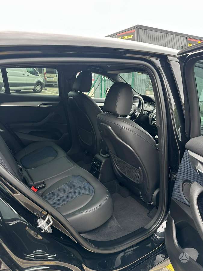 BMW X2, 2.0 l., hatchback