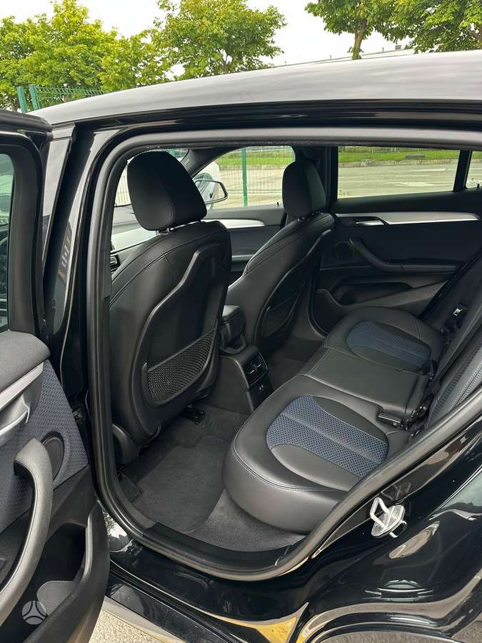 BMW X2, 2.0 l., hatchback