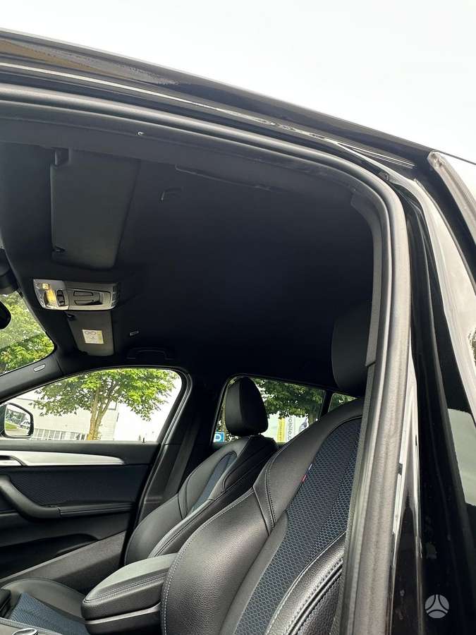 BMW X2, 2.0 l., Хэтчбек