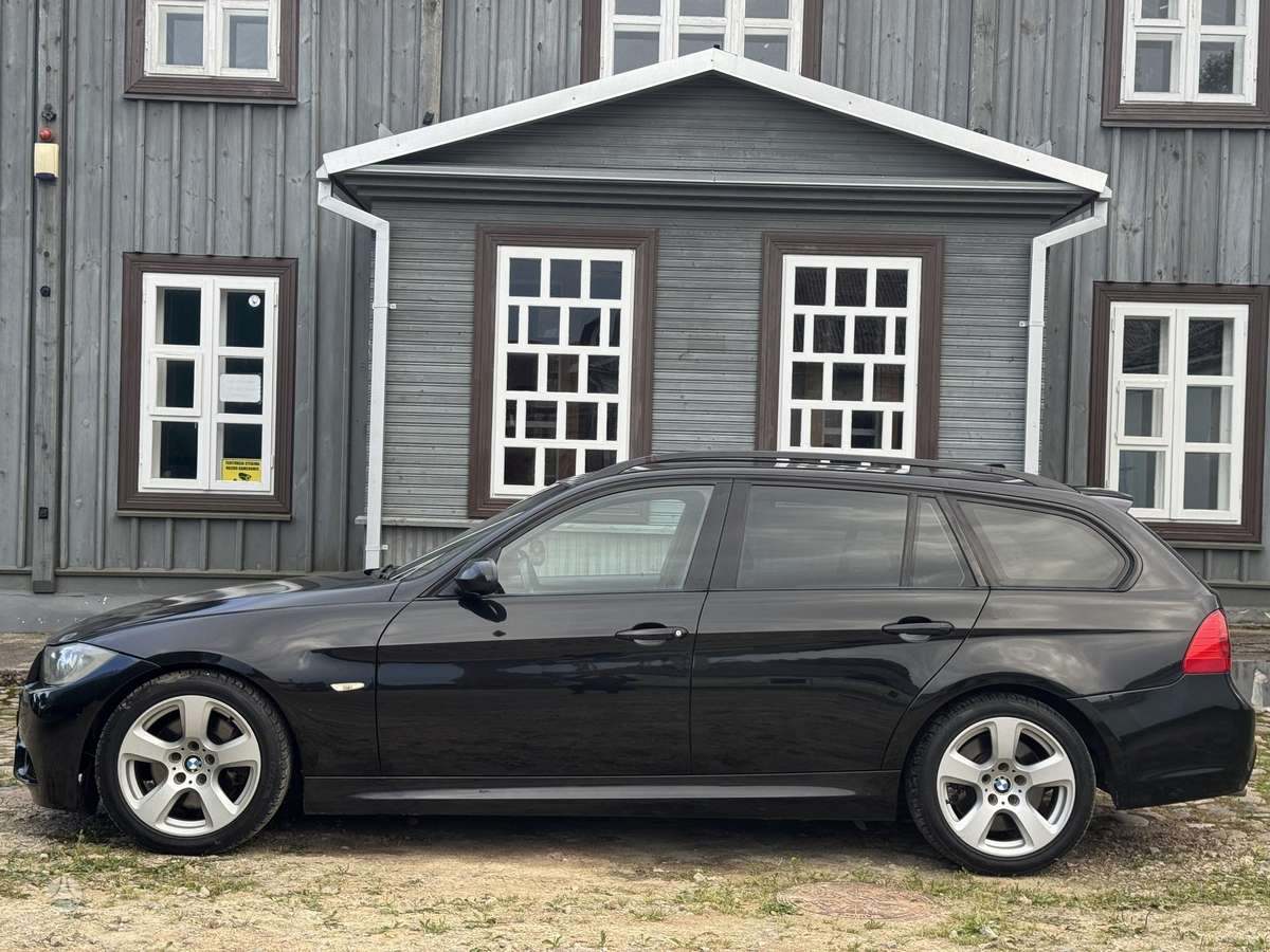 BMW 325, 3.0 l., wagon