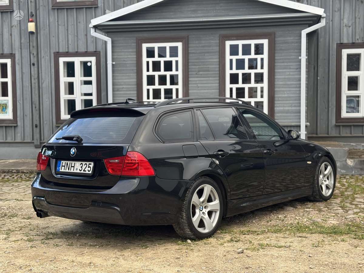 BMW 325, 3.0 l., wagon