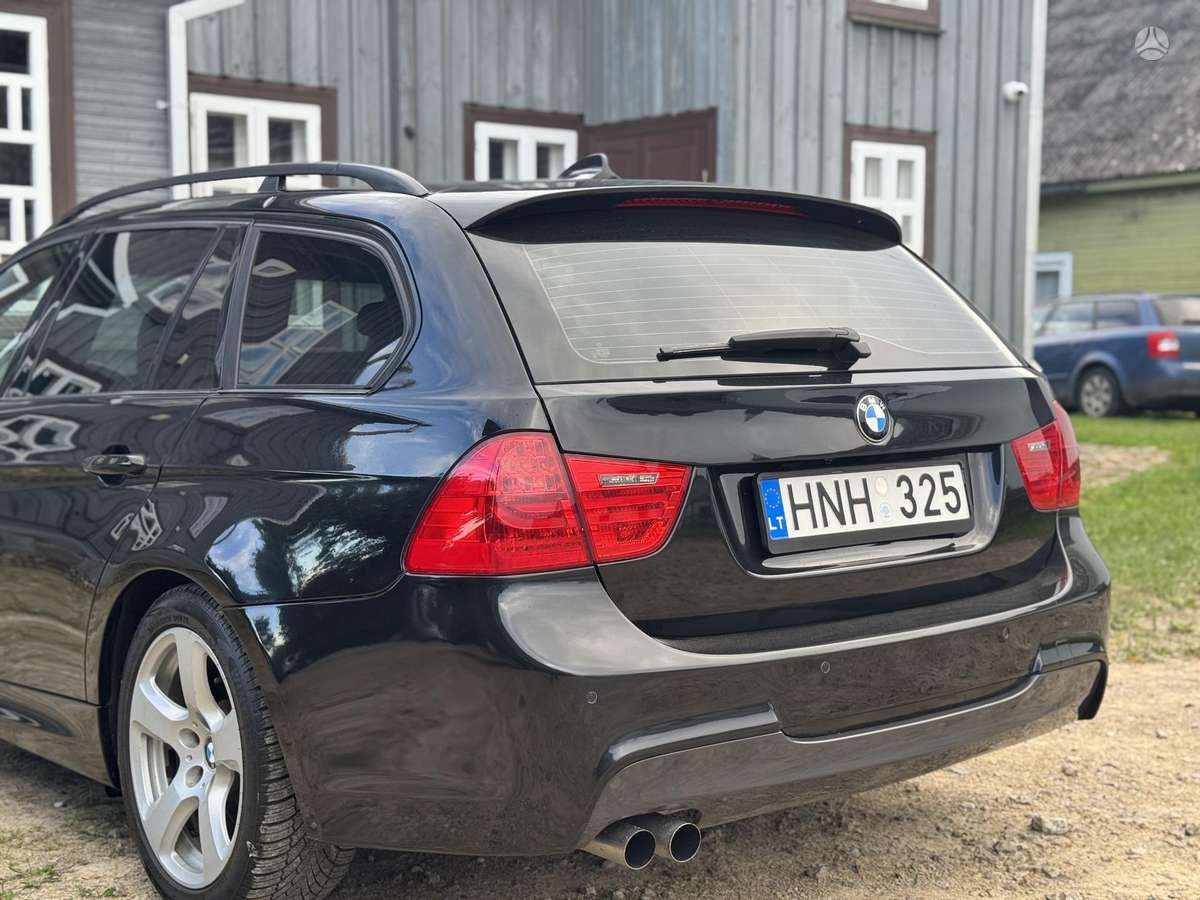 BMW 325, 3.0 l., wagon