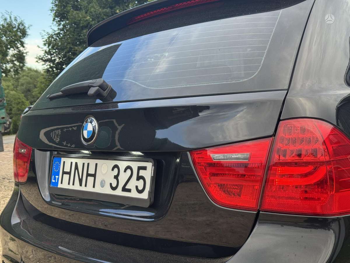 BMW 325, 3.0 l., wagon
