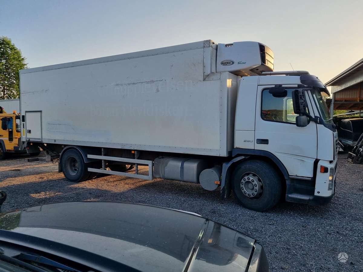 Volvo FM260, šaldytuvai