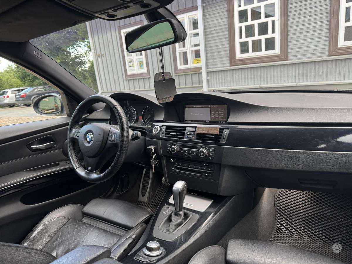 BMW 325, 3.0 l., wagon
