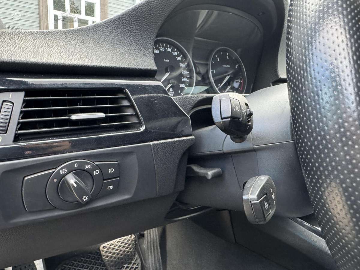 BMW 325, 3.0 l., wagon