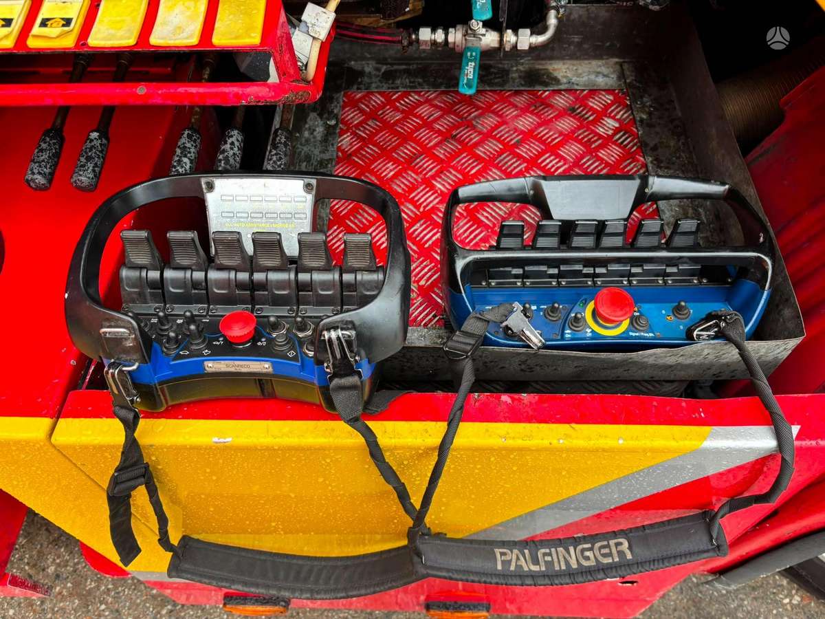 Scania P 114 6x2, cits