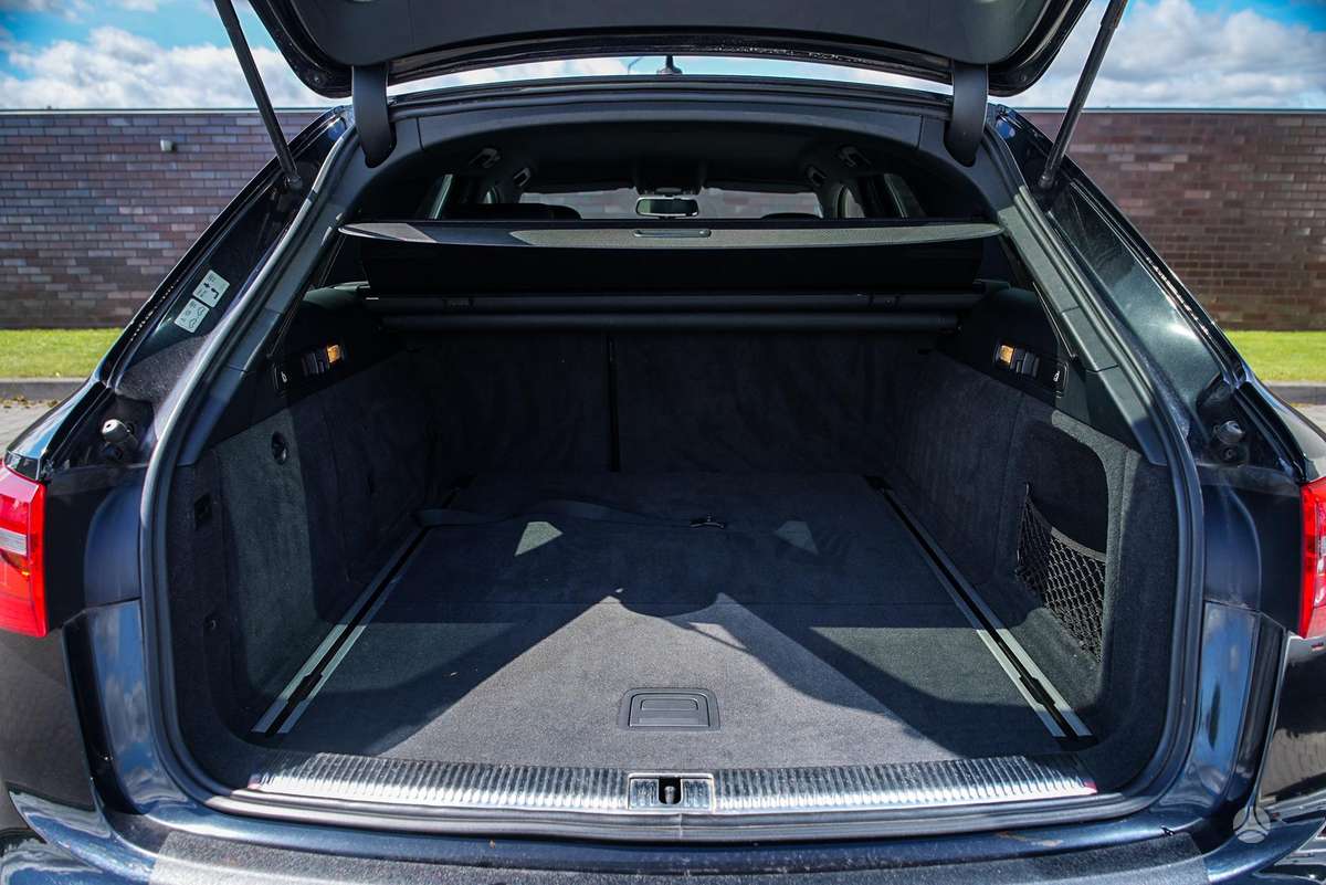 Audi A6, 3.0 l., wagon