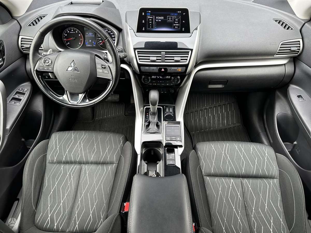 Mitsubishi Eclipse Cross, 1.5 l., off-road / crossover