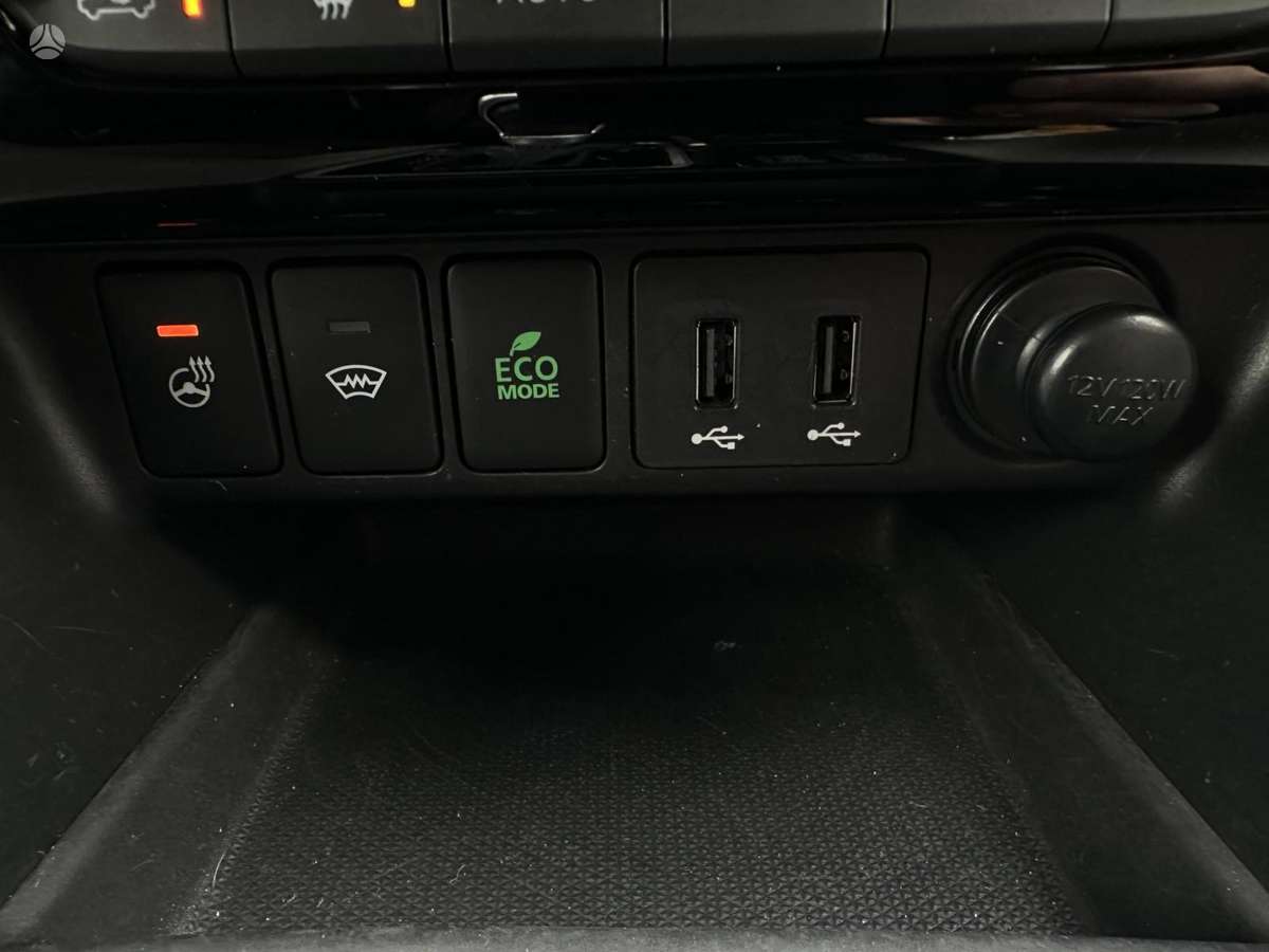 Mitsubishi Eclipse Cross, 1.5 l., off-road / crossover