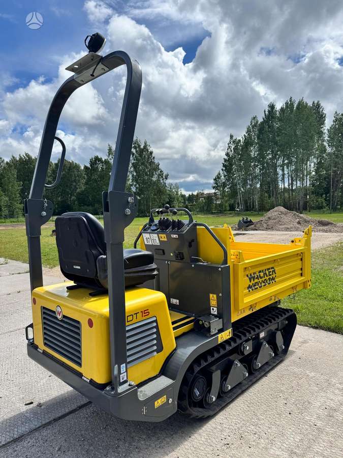 Wacker DT15, dumpers / tippers