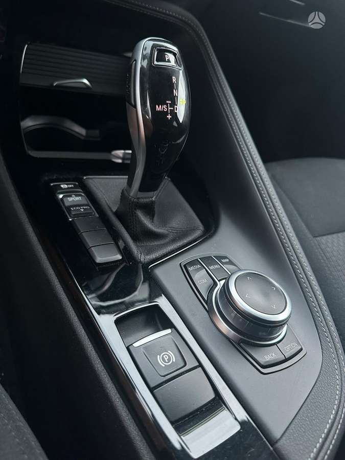 BMW X2, 2.0 l., Внедорожник / Кроссовер