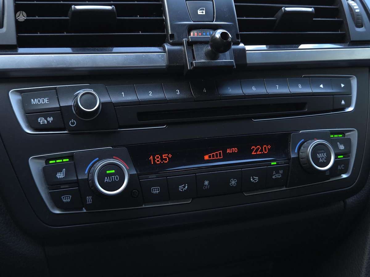 BMW 320, 2.0 l., sedanas