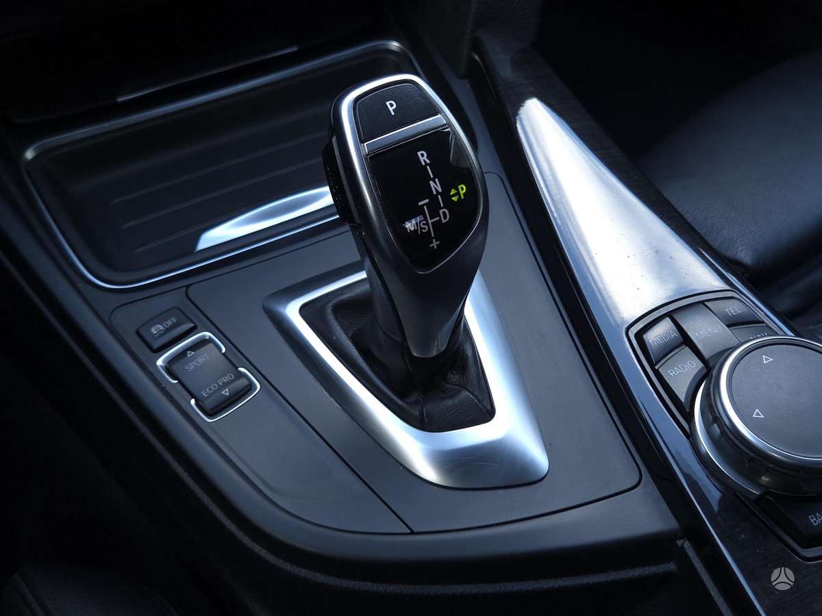 BMW 320, 2.0 l., sedanas