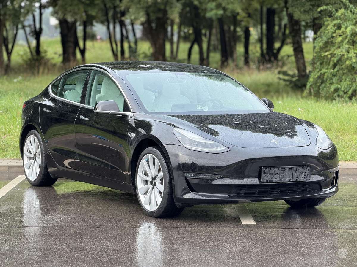 Tesla Model 3, 81 кВт·ч, Хэтчбек