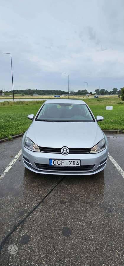 Volkswagen Golf - 3