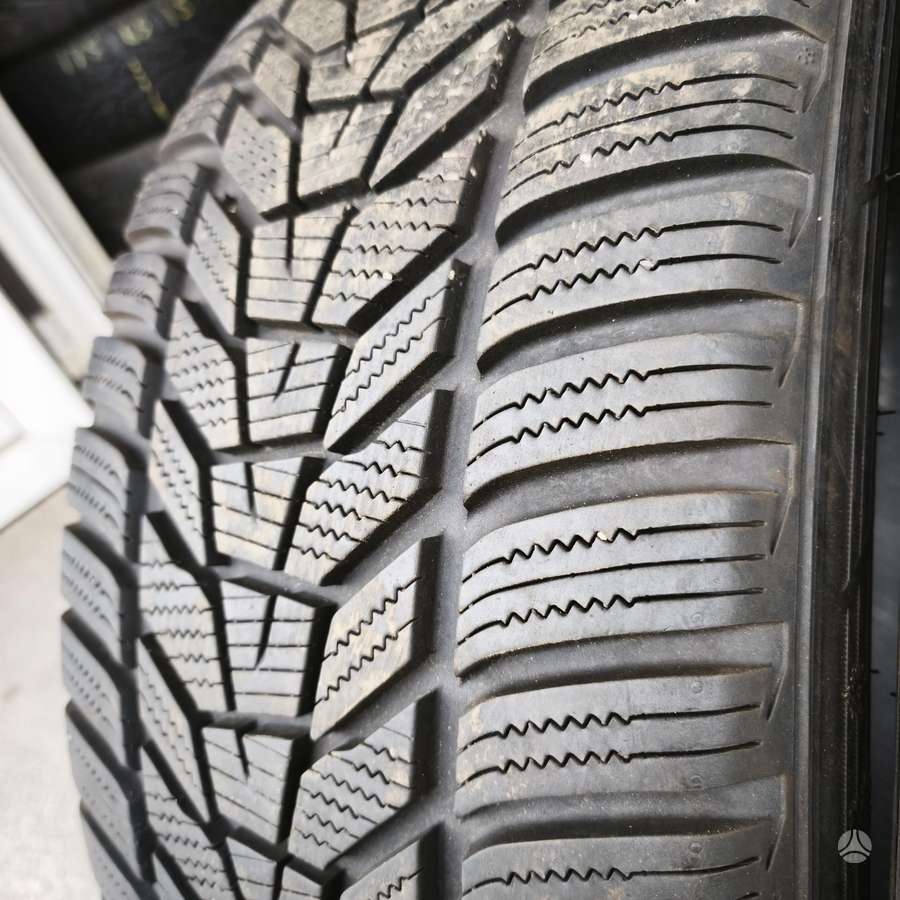 Hankook Winter icept evo3, winter 235/45 R19