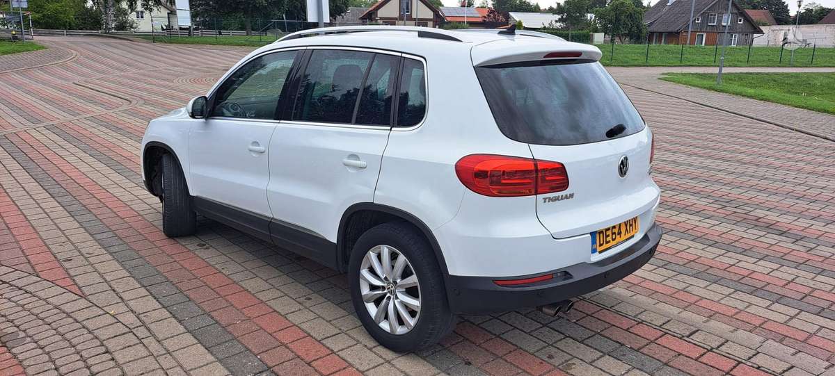 Volkswagen Tiguan - 5